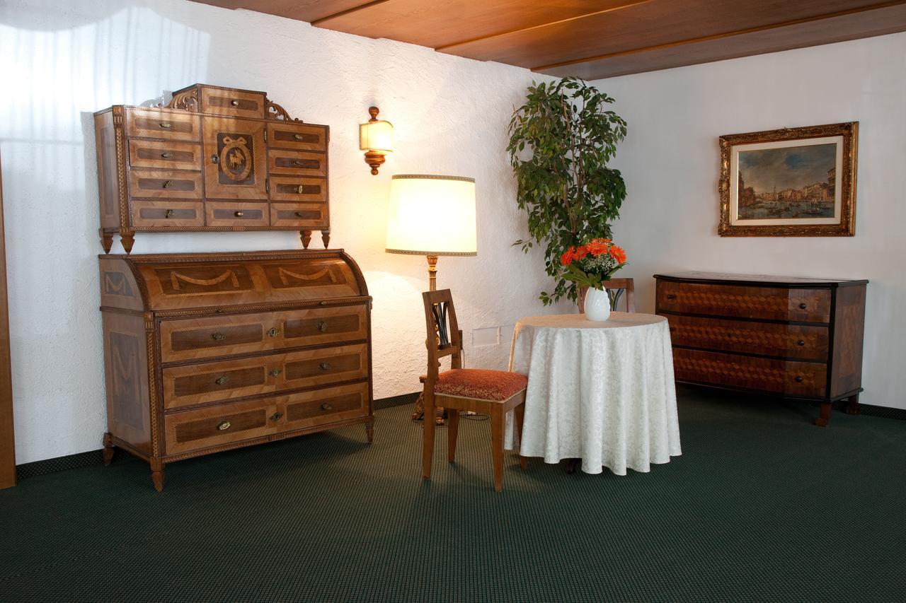 Hotel Gruener Baum Bressanone Kültér fotó